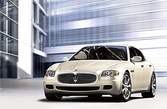 Maserati Quattroporte.   Maserati