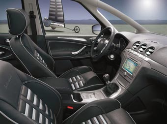 Ford S-Max.  Lenta.Ru