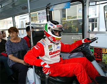    nationalspeedsportnews.com