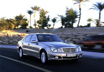 Mercedes-Benz E320 Bluetec.  Mercedes-Benz 