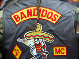 " " ,   "Bandidos"      " ",         
