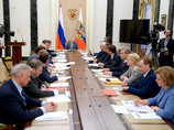 В Кремле агентству Bloomberg сказали, что Путин не поручал ЦБ ослаблять курс рубля