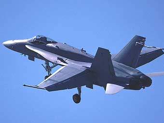 F-18 Hornet  .  Fly High Ltd.