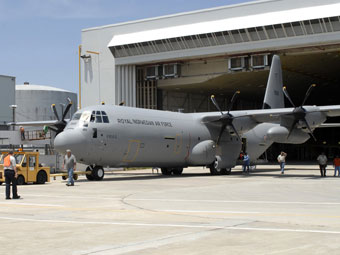  C-130J-30 Super Hercules  .    www.defenseindustrydaily.com