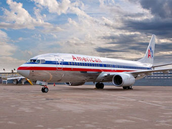 Boeing 737  American Airlines.    americanairlines.jp