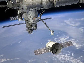       SpaceX Dragon  .     SpaceX