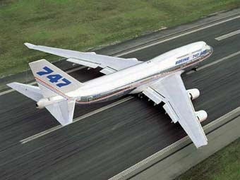 Boeing-747-400.    boeing.com 