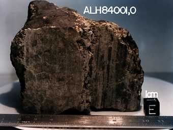   ALH84001  4,5  .  NASA/JSC/Stanford University