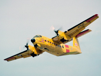 -  DHC-5  .    airpixbycaz.co.uk