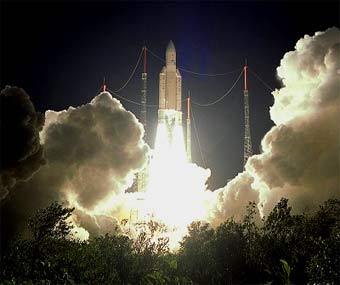   Ariane 5.    www.arianespace.com